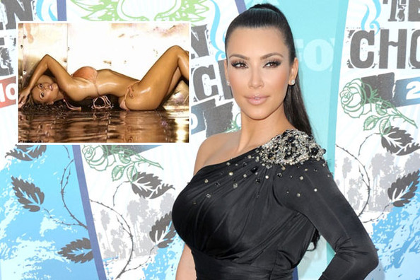 kim kardashian silver body paint photos in w. Kim Kardashian Twitter Bikini